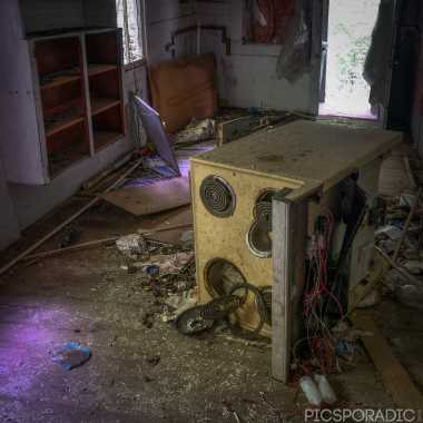flickr-TN_abandoned-20160518-111_2_3