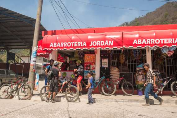 MTB-Guatemala-170408-159-G85