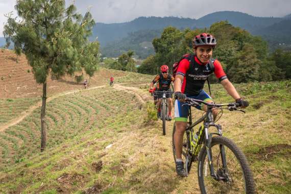 MTB-Guatemala-170430-201-Pano-G85