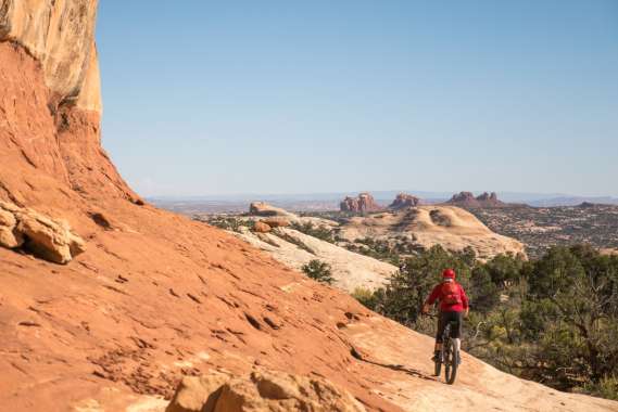 MTB-USA-171014-093-G85