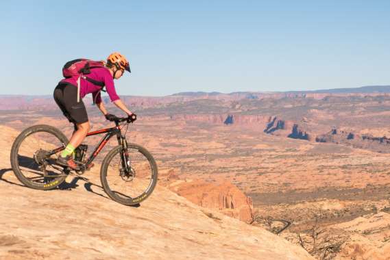 MTB-USA-171015-126-G85
