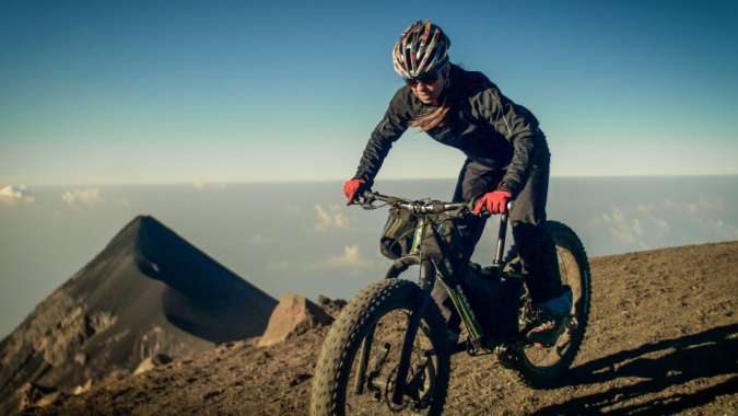 VC2016_EP03-ACAT-0329-G7-113-4K.00_04_15_12.Still003-2