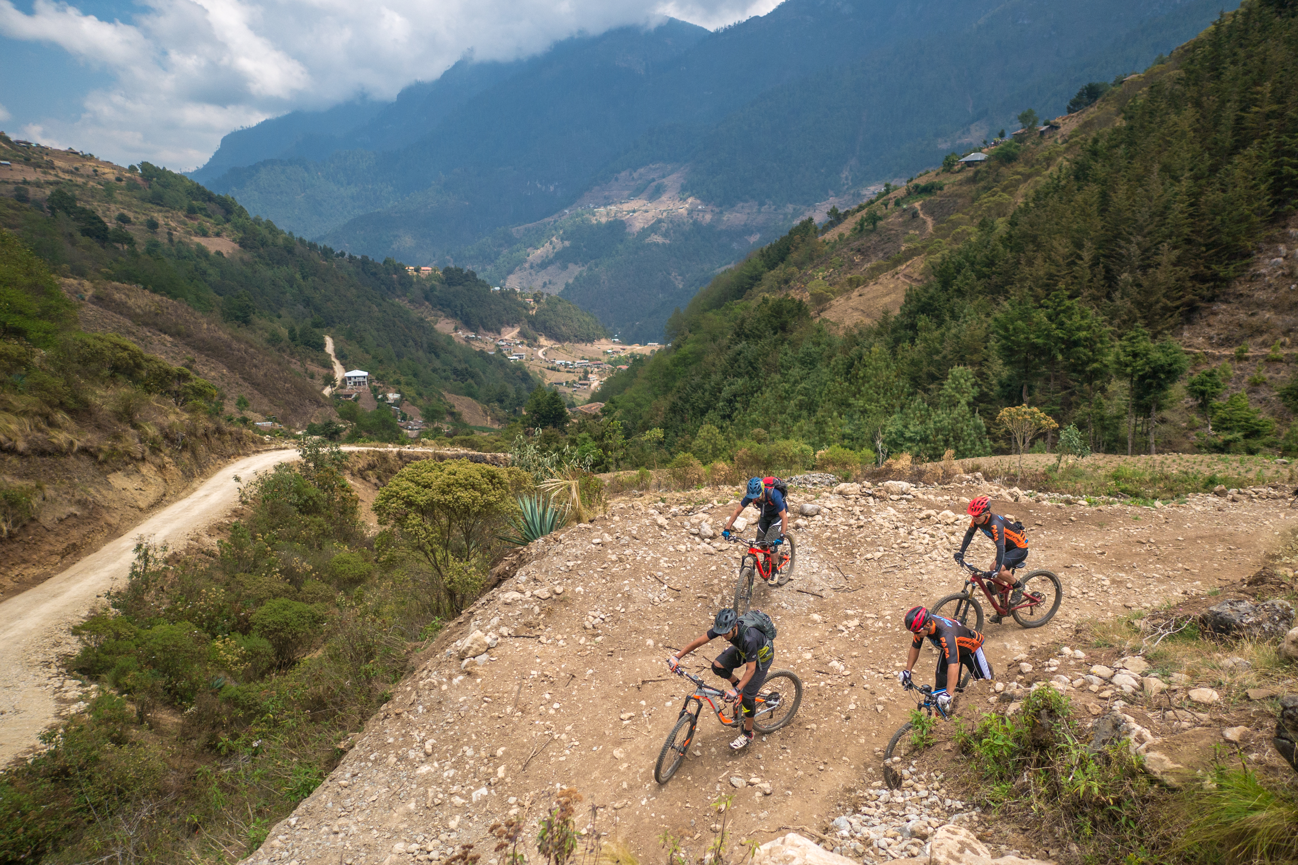 MTB-Guatemala-170413-155-G85 - Picsporadic